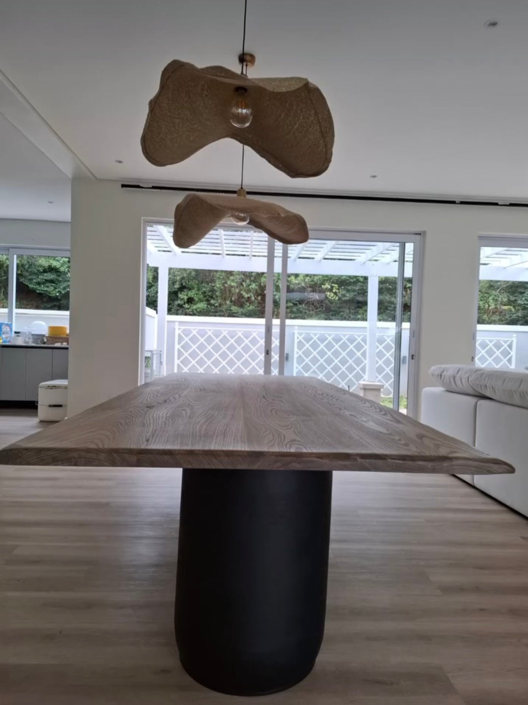Dining Table – Cammy