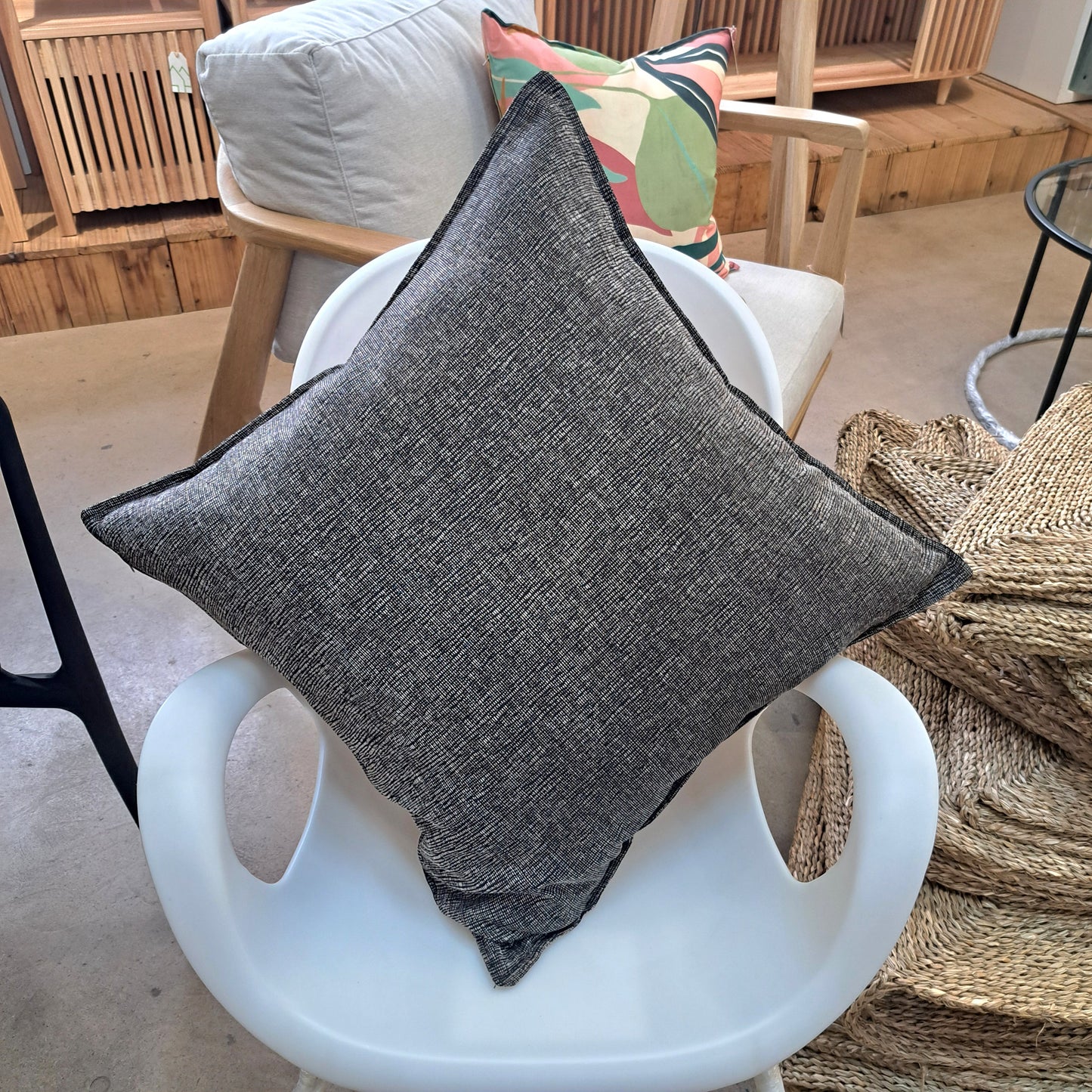 Outdoor Scatter Cushion - Molases