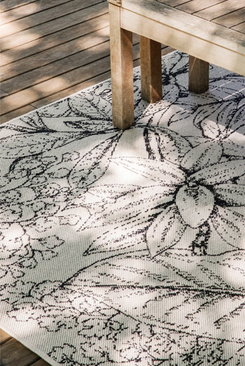 Botanica Rug in White with Black