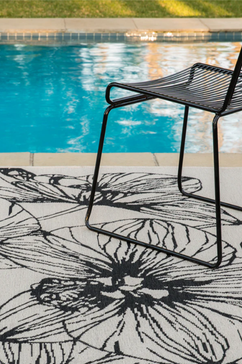 Mendel Rug White with Black