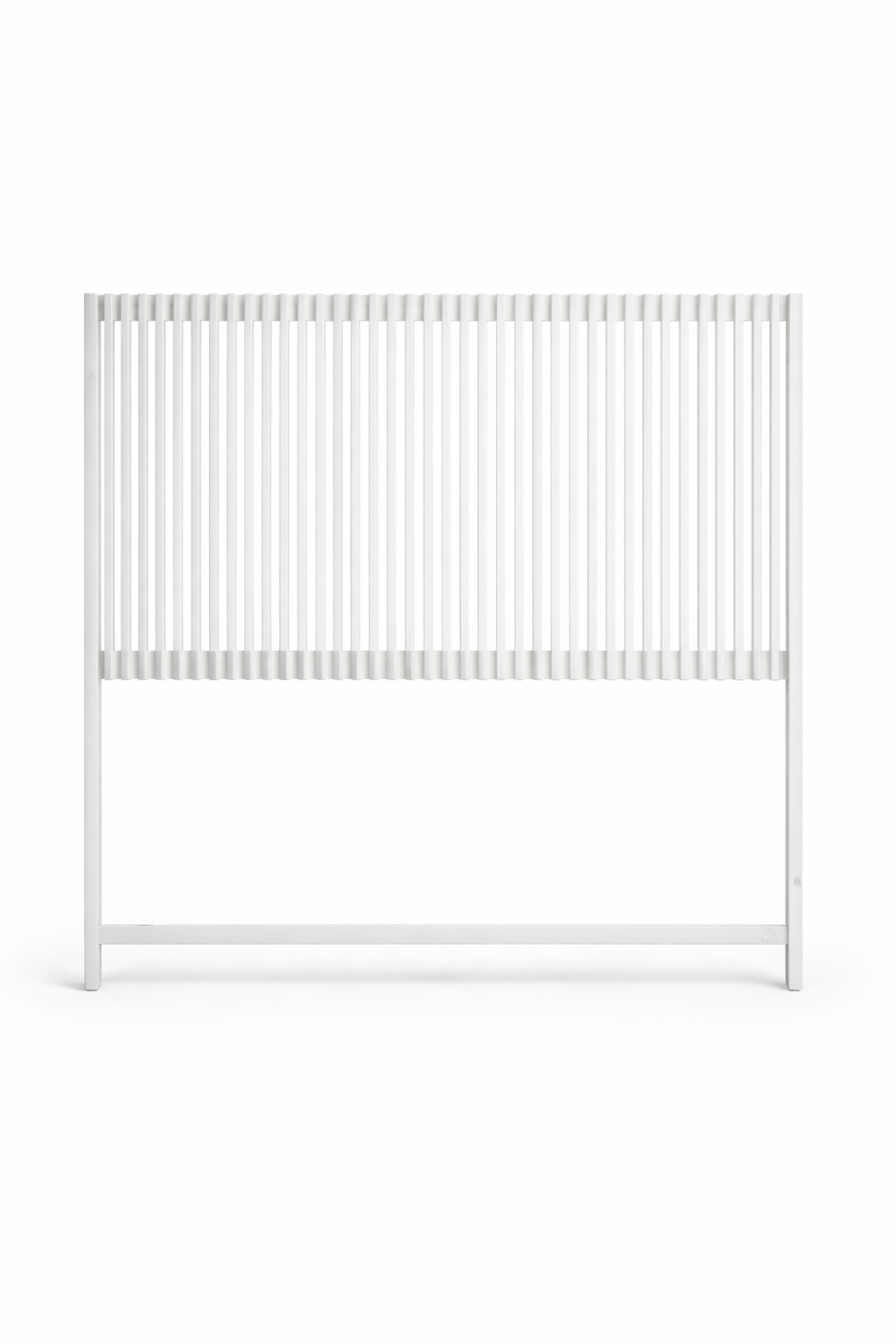 White slatted headboard with vertical wood slats, modern minimalist bedroom headboard