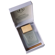 Load image into Gallery viewer, Fragranced Wooden Top Diffuser Gift Box  - Sandalwood &amp; Rose