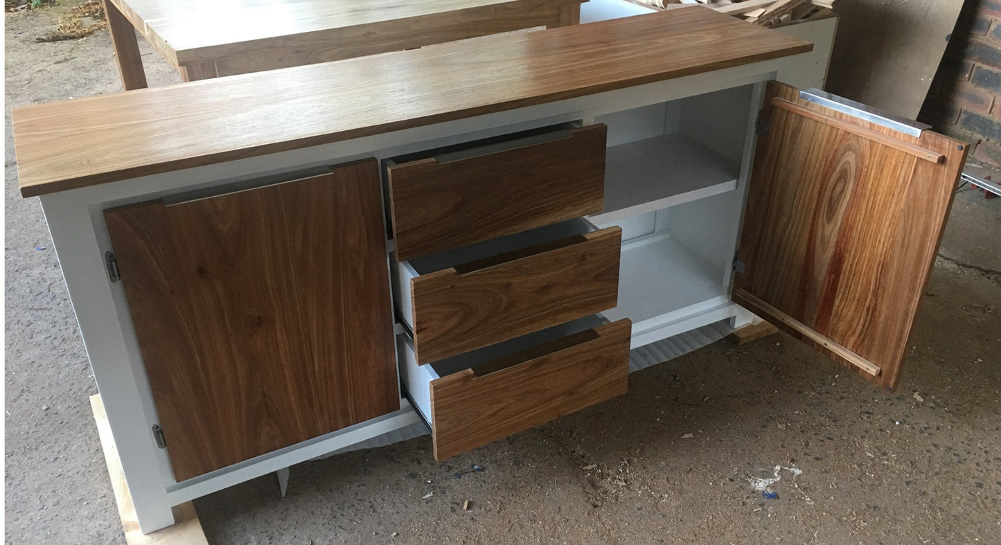 Custom Cabinets / Bookshelves